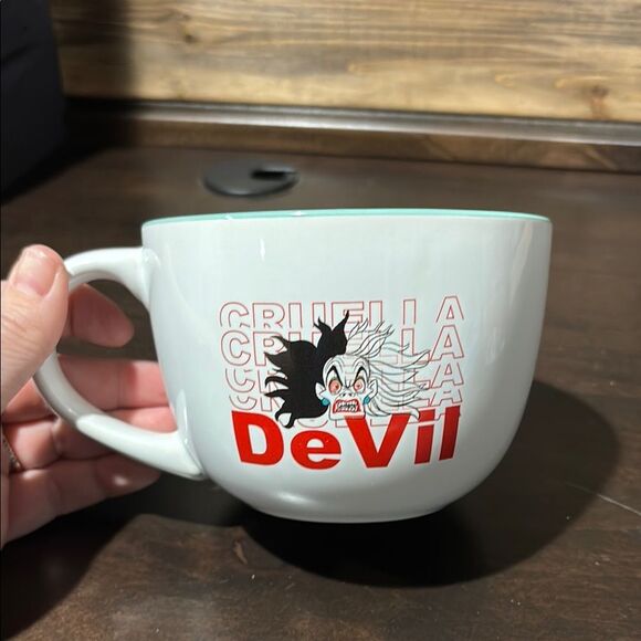Cruella DeVille Devil Mug Ceramic Mug Cup Disney Mug 101 Dalmatians 24 Oz - Picture 1 of 6